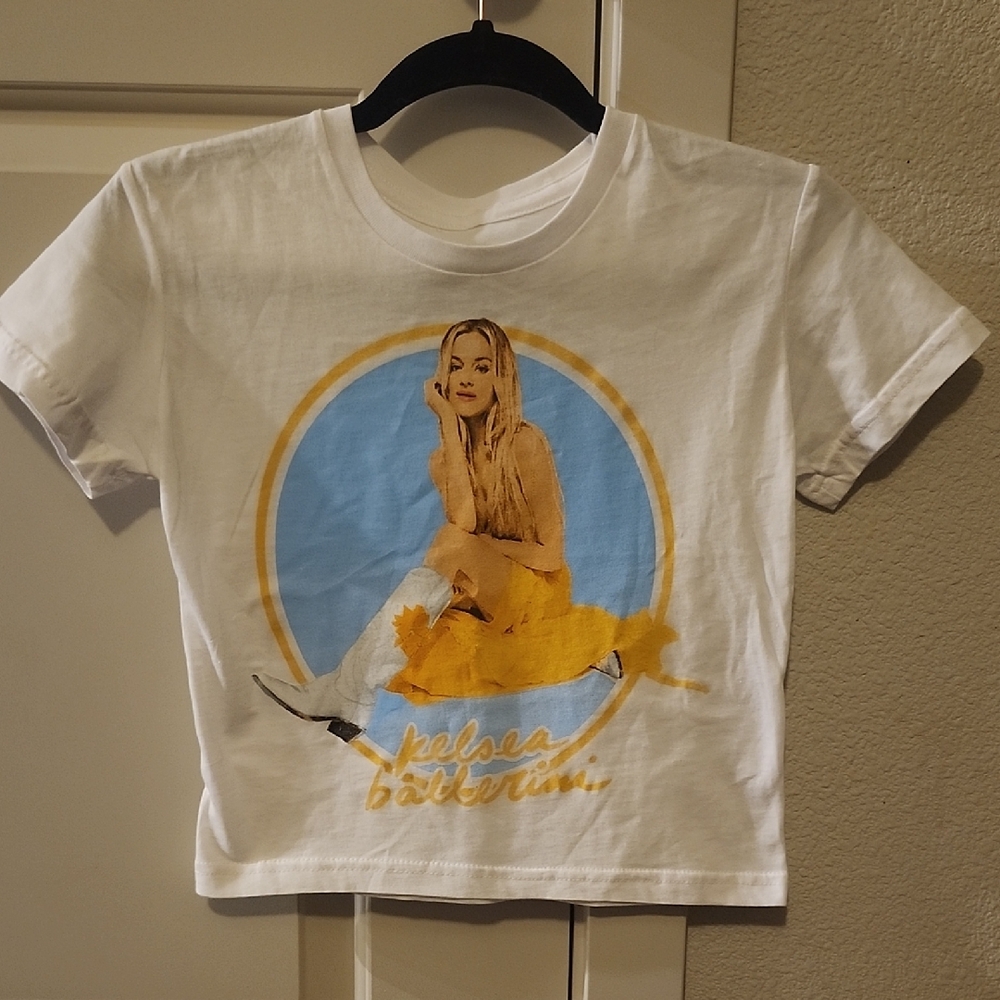 White Graphic T-Shirt Sz S